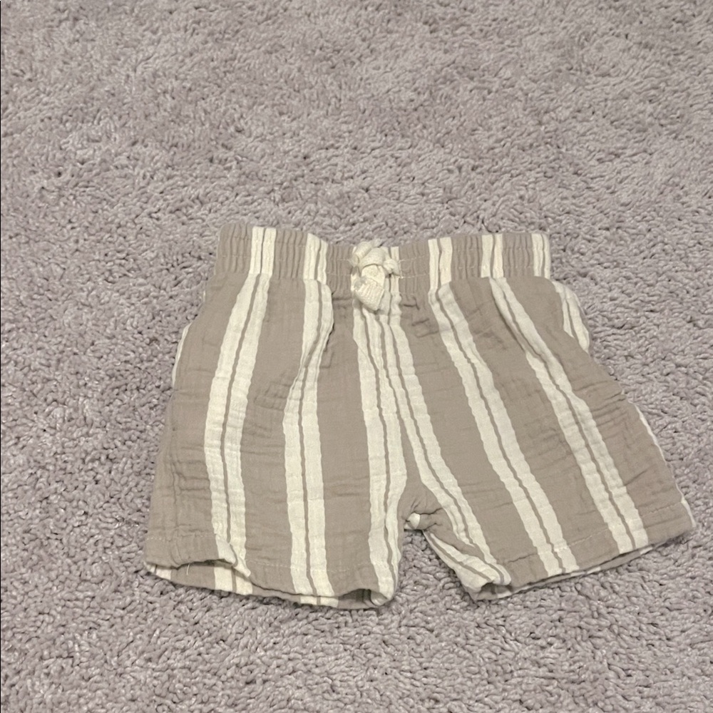 Linen shorts